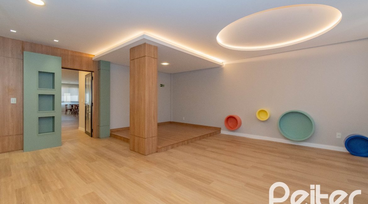 Apartamento à venda com 174m², 3 dormitórios, 3 suítes, 2 vagas, no bairro Tristeza em Porto Alegre