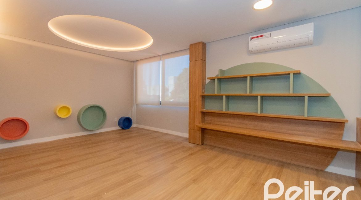 Apartamento à venda com 174m², 3 dormitórios, 3 suítes, 2 vagas, no bairro Tristeza em Porto Alegre