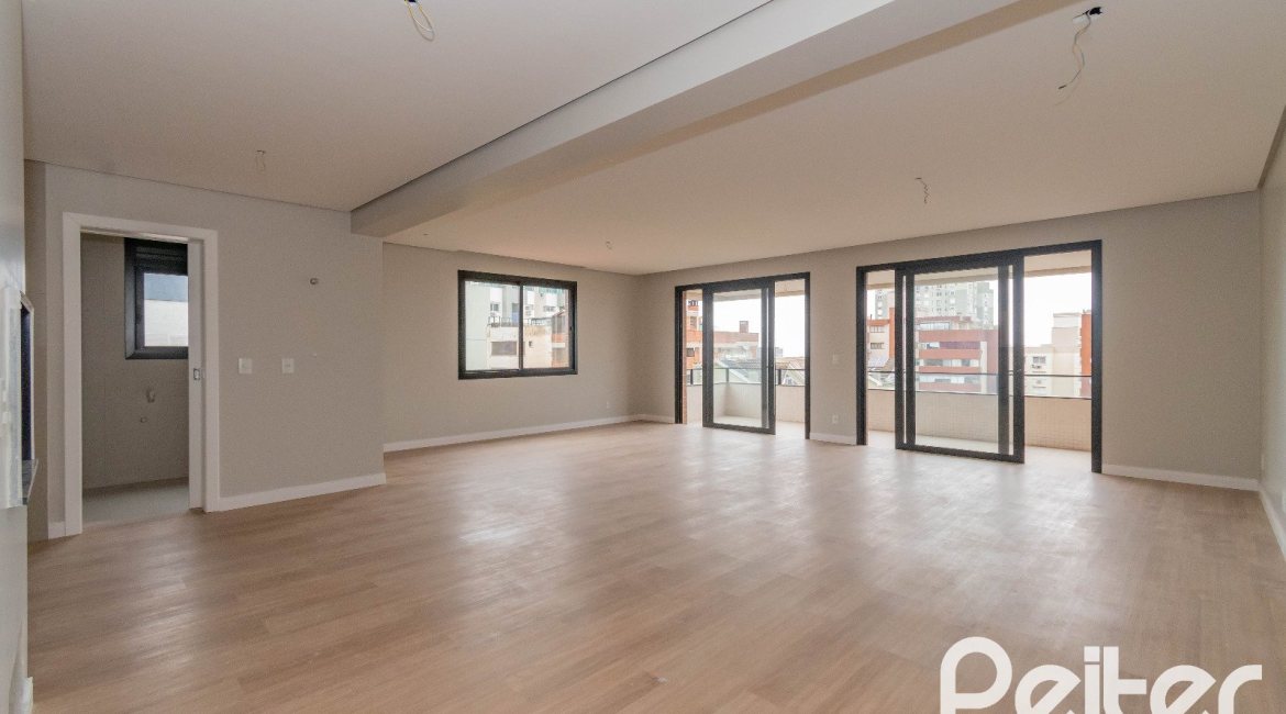 Apartamento à venda com 174m², 3 dormitórios, 3 suítes, 2 vagas, no bairro Tristeza em Porto Alegre