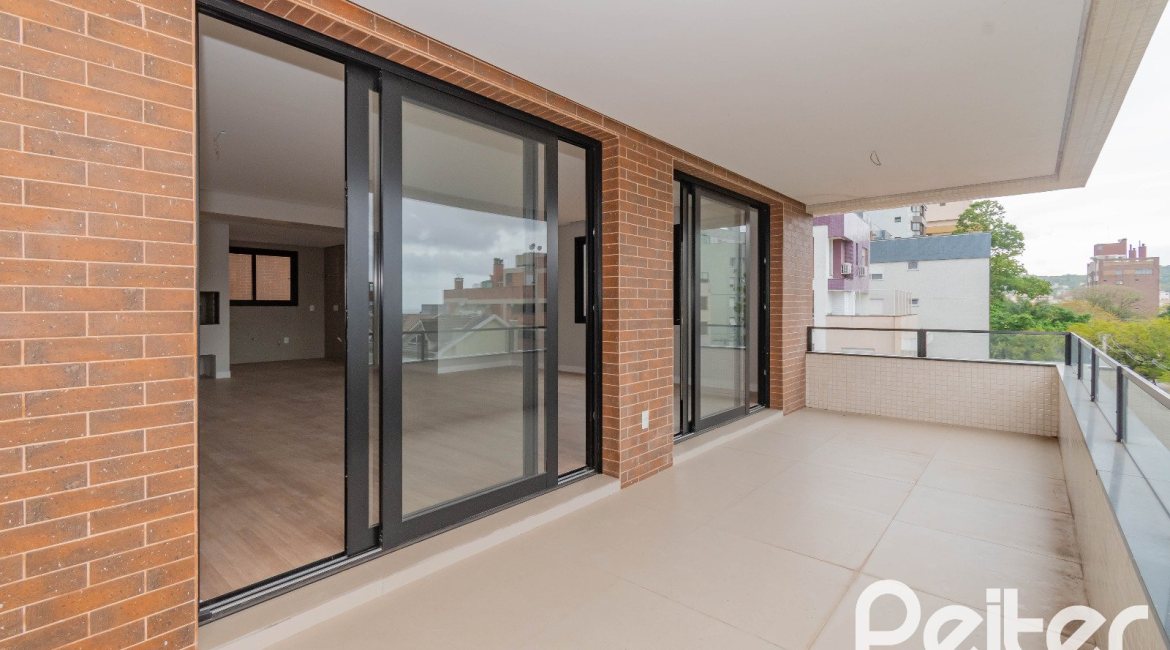 Apartamento à venda com 174m², 3 dormitórios, 3 suítes, 2 vagas, no bairro Tristeza em Porto Alegre