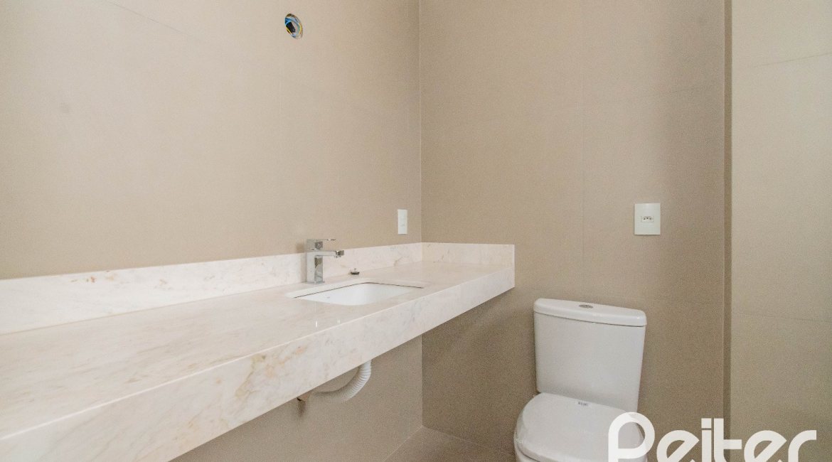 Apartamento à venda com 174m², 3 dormitórios, 3 suítes, 2 vagas, no bairro Tristeza em Porto Alegre