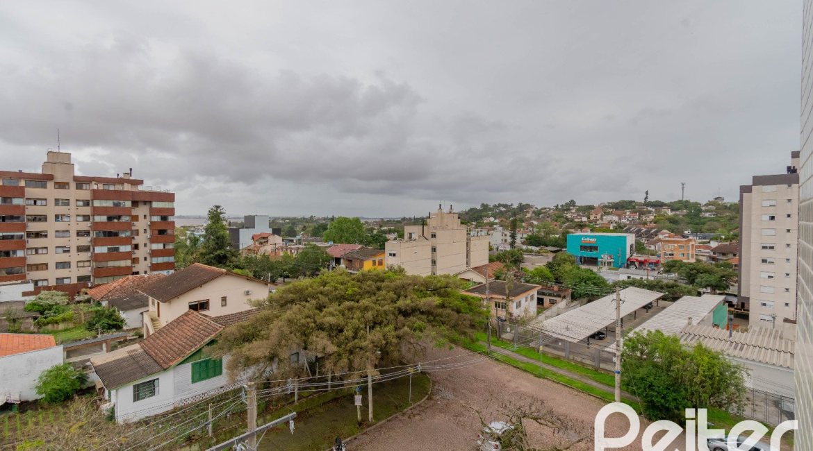 Apartamento à venda com 174m², 3 dormitórios, 3 suítes, 2 vagas, no bairro Tristeza em Porto Alegre