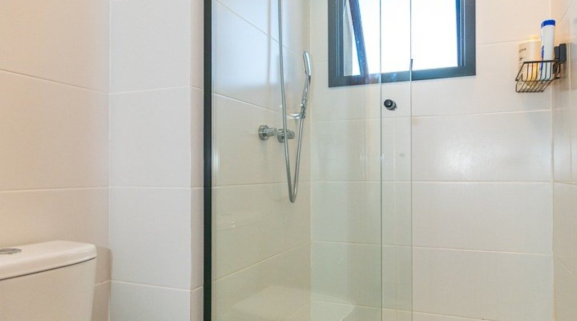 Apartamento à venda com 106m², 3 dormitórios, 1 suíte, 2 vagas, no bairro Tristeza em PORTO ALEGRE