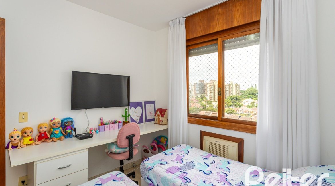 Apartamento à venda com 70m², 2 dormitórios, 1 suíte, no bairro Tristeza em PORTO ALEGRE