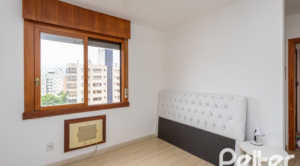 Apartamento à venda com 70m², 2 dormitórios, 1 suíte, no bairro Tristeza em PORTO ALEGRE