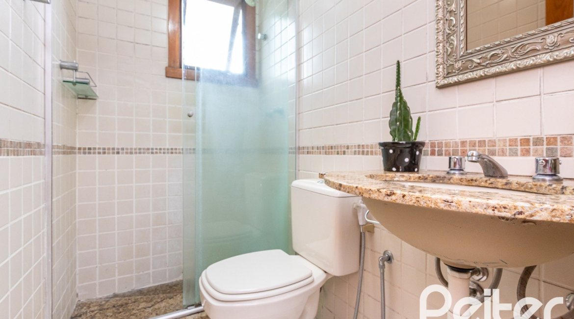 Apartamento à venda com 70m², 2 dormitórios, 1 suíte, no bairro Tristeza em PORTO ALEGRE