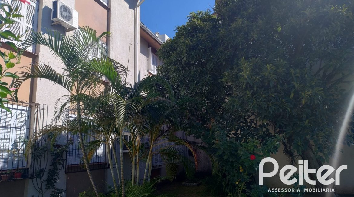 Apartamento à venda com 83m², 3 dormitórios, no bairro Tristeza em Porto Alegre