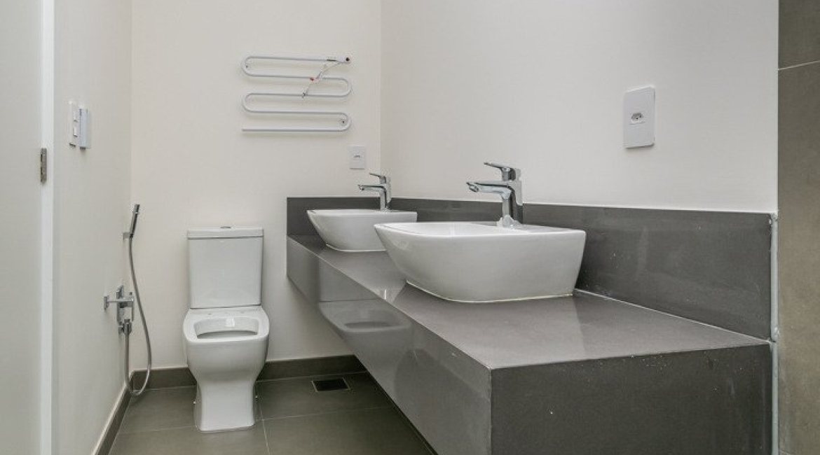 Apartamento Garden à venda com 248m², 2 dormitórios, 2 suítes, 4 vagas, no bairro Cristal em Porto Alegre