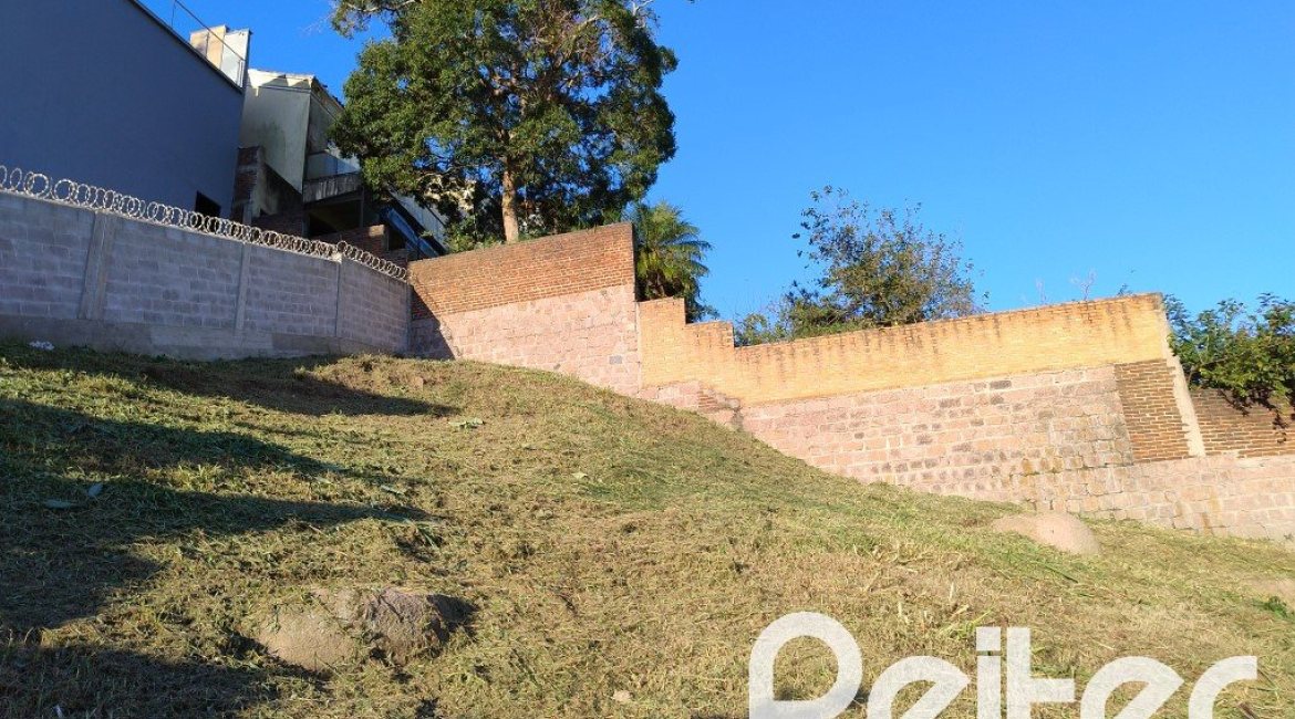 Terreno à venda com 266m², no bairro Sétimo Céu em Porto Alegre
