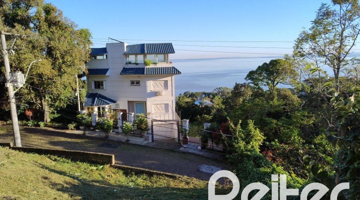 Terreno à venda com 266m², no bairro Sétimo Céu em Porto Alegre