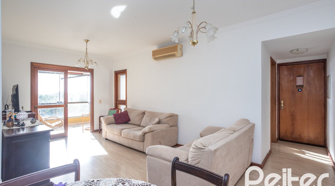 Apartamento à venda com 109m², 3 dormitórios, 1 suíte, 2 vagas, no bairro Tristeza em PORTO ALEGRE