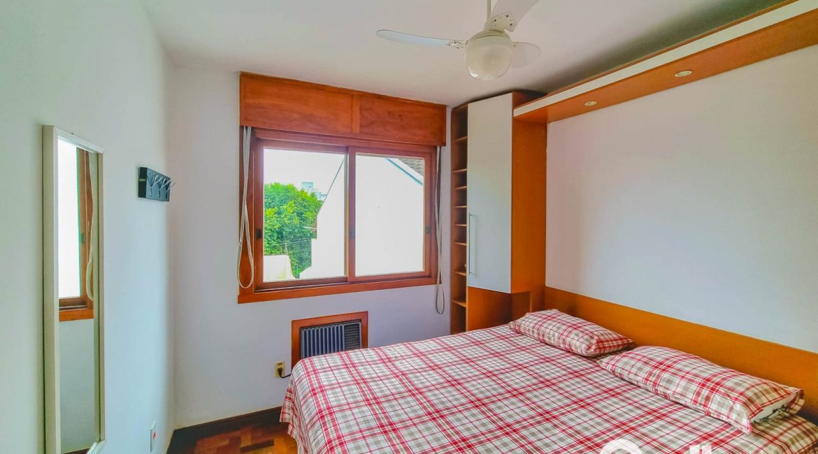 Apartamento à venda com 47m², 1 dormitório, 1 vaga, no bairro Tristeza em Porto Alegre