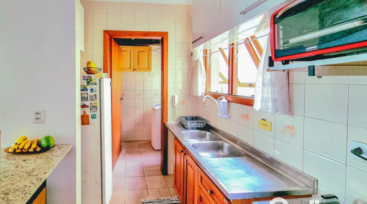 Apartamento à venda com 47m², 1 dormitório, 1 vaga, no bairro Tristeza em Porto Alegre