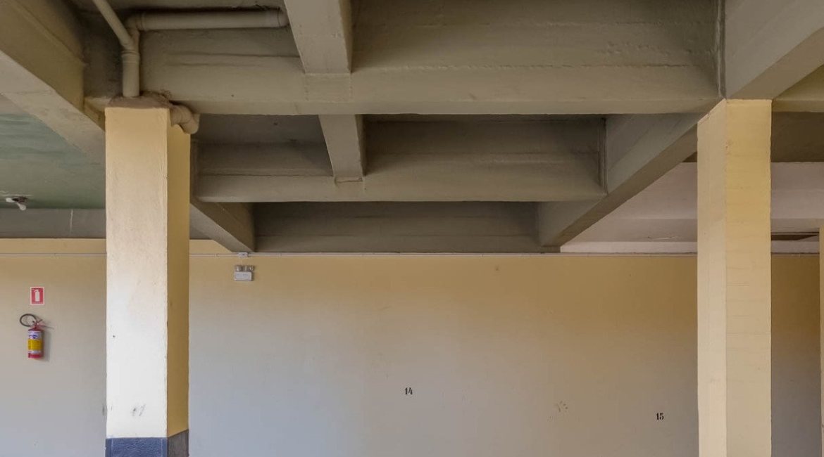 Apartamento à venda com 47m², 1 dormitório, 1 vaga, no bairro Tristeza em Porto Alegre