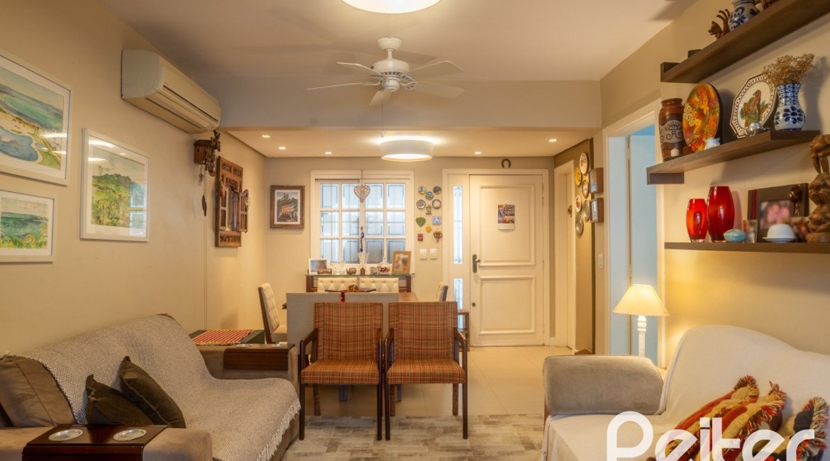 Casa em Condomínio à venda com 181m², 3 dormitórios, 1 suíte, 2 vagas, no bairro Ipanema em Porto Alegre