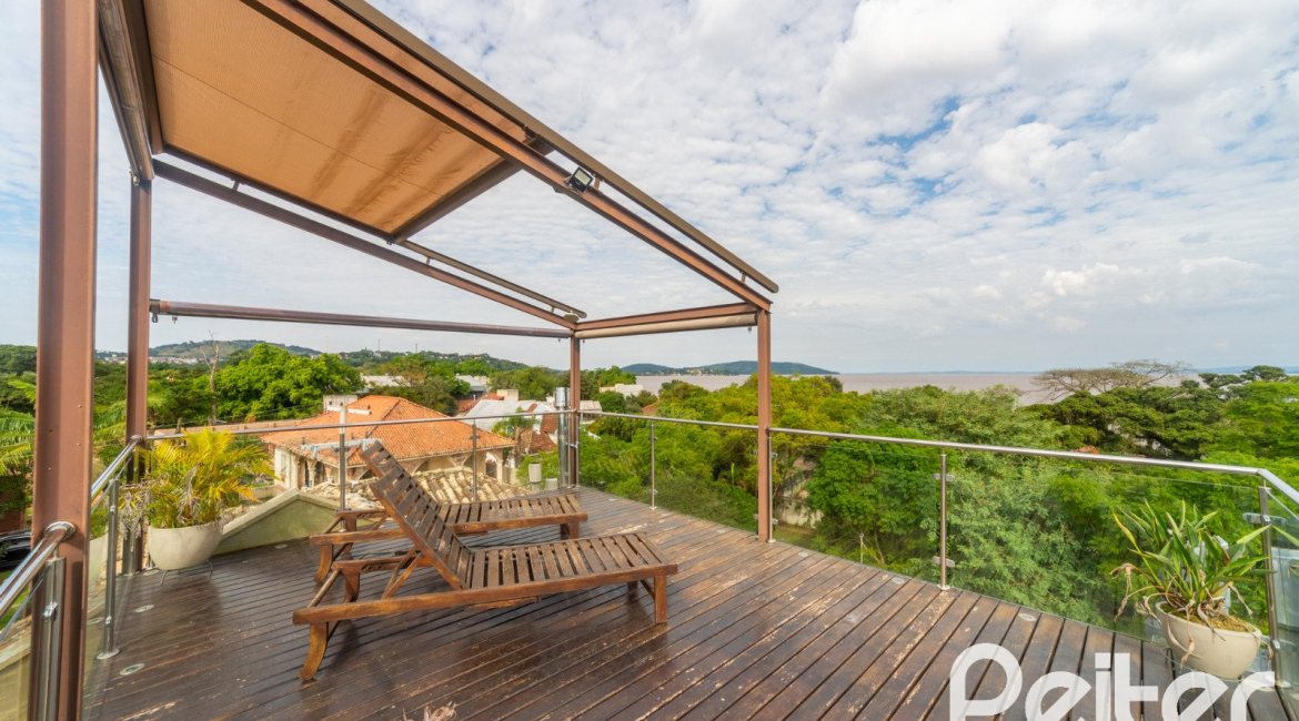 Casa em Condomínio à venda com 181m², 3 dormitórios, 1 suíte, 2 vagas, no bairro Ipanema em Porto Alegre