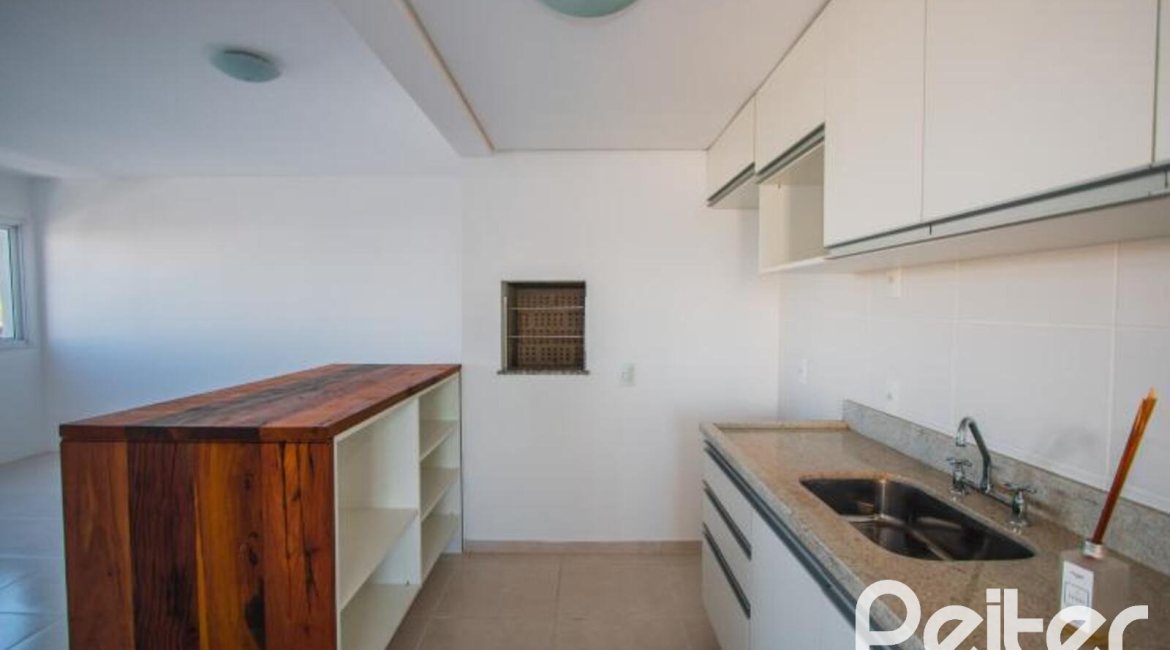 Apartamento à venda com 65m², 2 dormitórios, 1 suíte, 2 vagas, no bairro Tristeza em PORTO ALEGRE