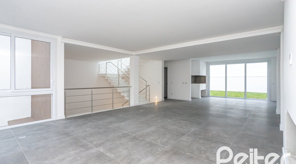 Casa em Condomínio à venda com 256m², 3 dormitórios, 3 suítes, 2 vagas, no bairro Hipica em PORTO ALEGRE