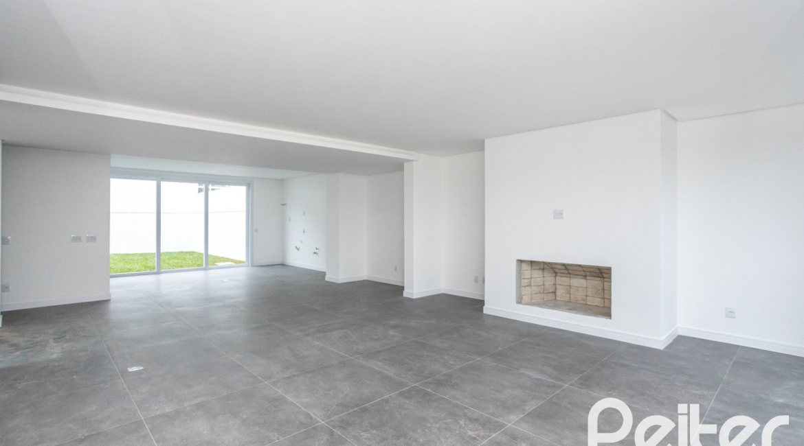Casa em Condomínio à venda com 256m², 3 dormitórios, 3 suítes, 2 vagas, no bairro Hipica em PORTO ALEGRE