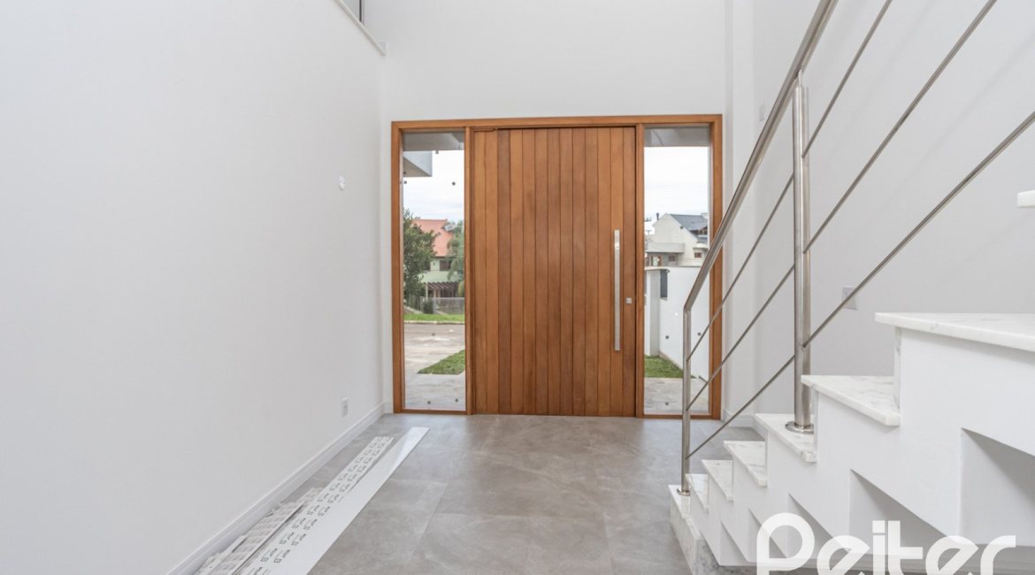 Casa em Condomínio à venda com 254m², 3 dormitórios, 3 suítes, 2 vagas, no bairro Hipica em PORTO ALEGRE