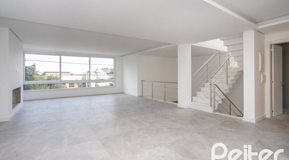 Casa em Condomínio à venda com 254m², 3 dormitórios, 3 suítes, 2 vagas, no bairro Hipica em PORTO ALEGRE