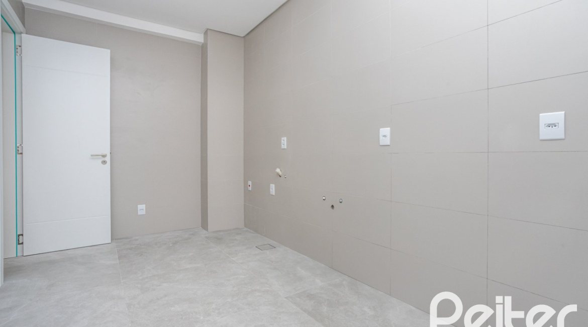 Casa em Condomínio à venda com 254m², 3 dormitórios, 3 suítes, 2 vagas, no bairro Hipica em PORTO ALEGRE