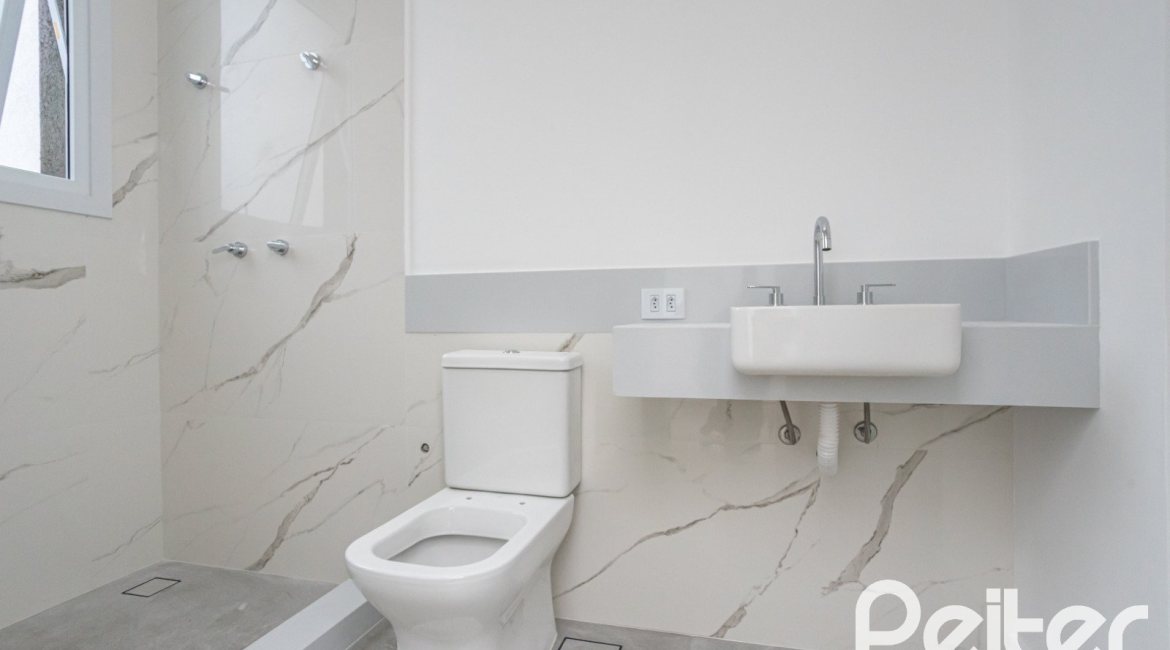 Casa em Condomínio à venda com 254m², 3 dormitórios, 3 suítes, 2 vagas, no bairro Hipica em PORTO ALEGRE