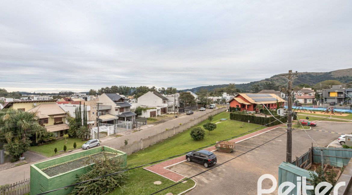 Casa em Condomínio à venda com 254m², 3 dormitórios, 3 suítes, 2 vagas, no bairro Hipica em PORTO ALEGRE