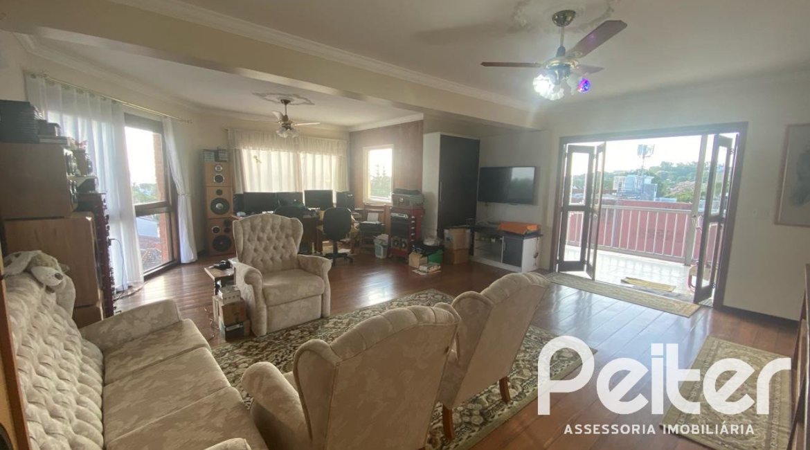 Cobertura à venda com 181m², 3 dormitórios, 1 suíte, 1 vaga, no bairro Tristeza em Porto Alegre