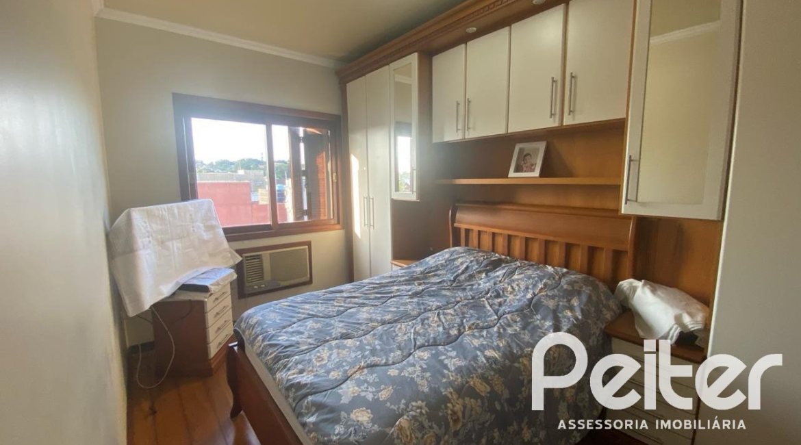 Cobertura à venda com 181m², 3 dormitórios, 1 suíte, 1 vaga, no bairro Tristeza em Porto Alegre