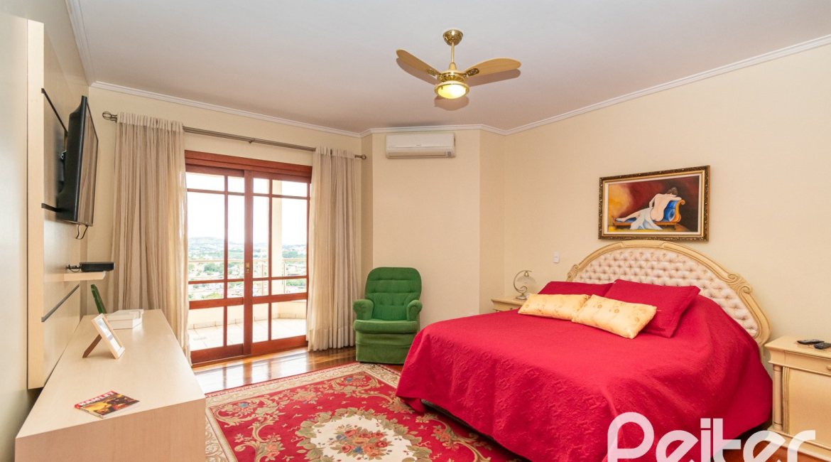 Casa em Condomínio à venda com 477m², 3 dormitórios, 1 suíte, 3 vagas, no bairro Nonoai em Porto Alegre