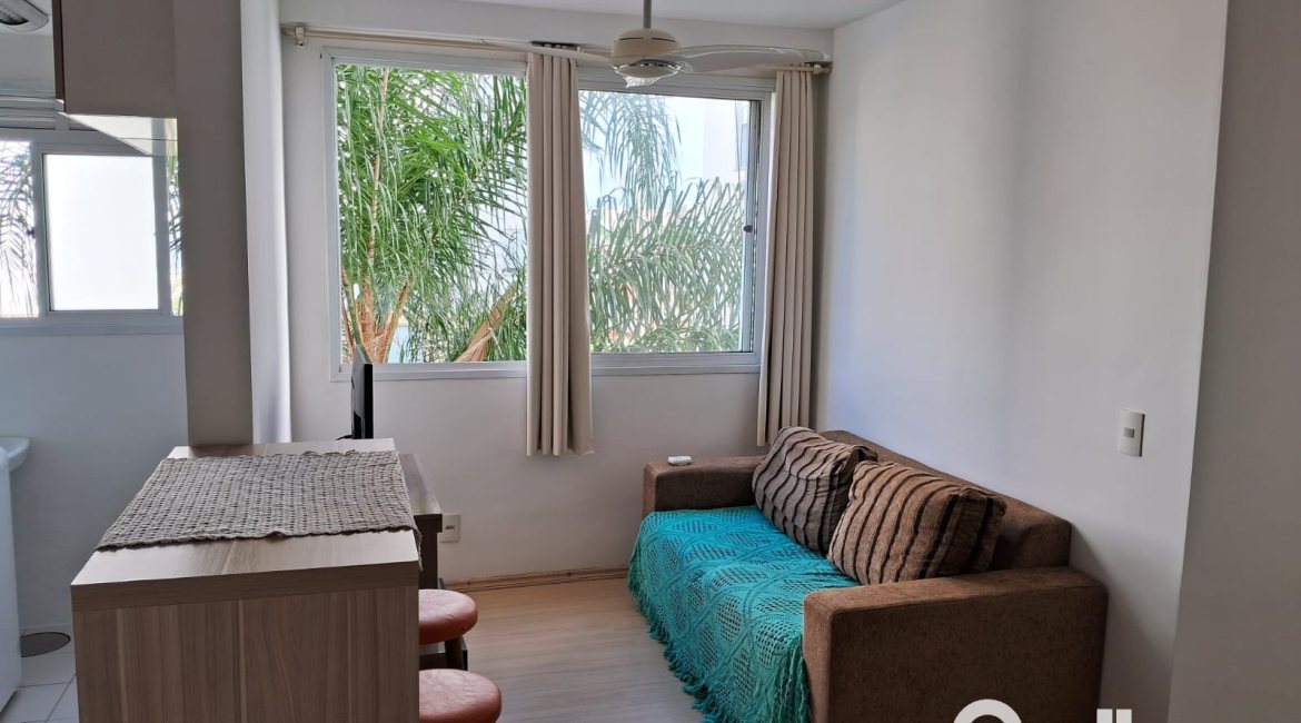 Apartamento à venda com 45m², 2 dormitórios, 1 vaga, no bairro Camaqua em PORTO ALEGRE