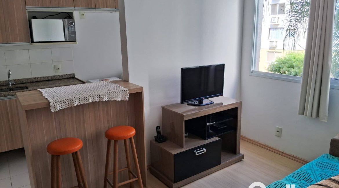 Apartamento à venda com 45m², 2 dormitórios, 1 vaga, no bairro Camaqua em PORTO ALEGRE