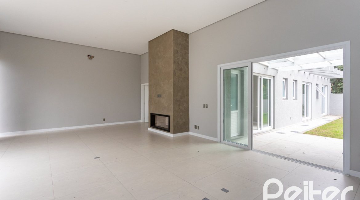 Casa em Condomínio à venda com 174m², 3 dormitórios, 3 suítes, 2 vagas, no bairro Hipica em PORTO ALEGRE
