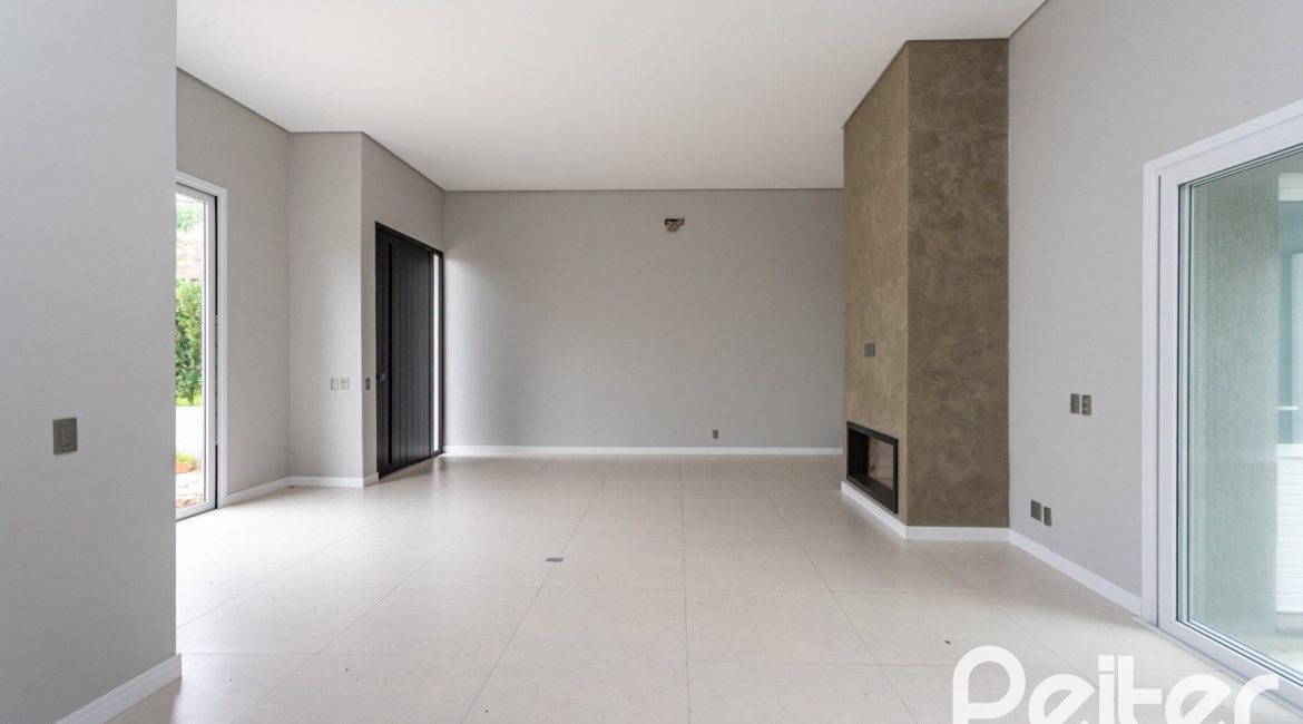 Casa em Condomínio à venda com 174m², 3 dormitórios, 3 suítes, 2 vagas, no bairro Hipica em PORTO ALEGRE