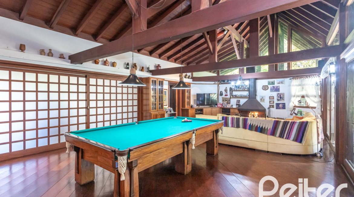 Casa em Condomínio à venda com 701m², 6 dormitórios, 2 suítes, 10 vagas, no bairro Cavalhada em PORTO ALEGRE