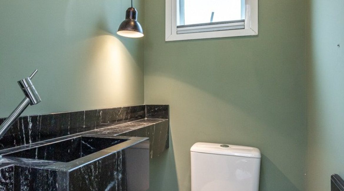 Casa em Condomínio à venda com 136m², 3 dormitórios, 1 suíte, 2 vagas, no bairro Hípica em Porto Alegre