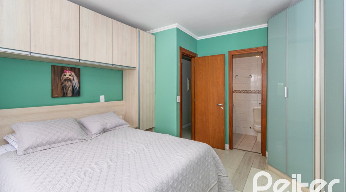 Apartamento à venda com 100m², 3 dormitórios, 1 suíte, 1 vaga, no bairro Cristal em PORTO ALEGRE