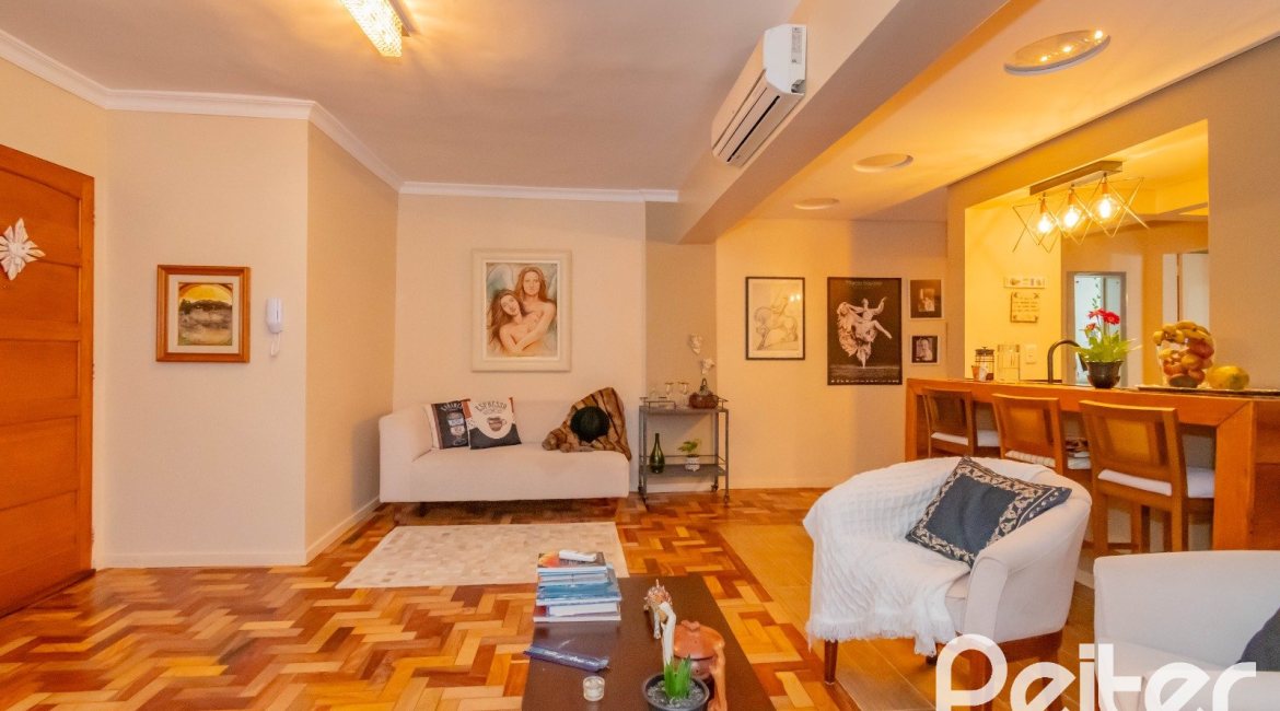 Apartamento à venda com 59m², 2 dormitórios, 1 suíte, 1 vaga, no bairro Cristal em Porto Alegre