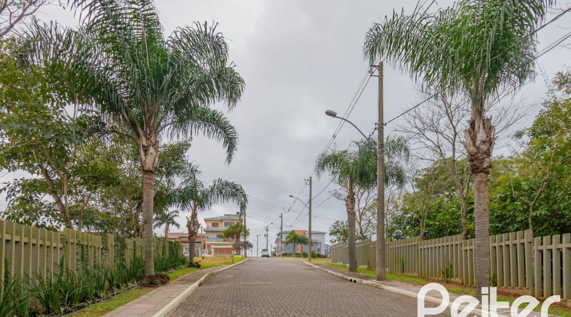 Terreno em condomínio à venda com 229m², no bairro Campo Novo em Porto Alegre