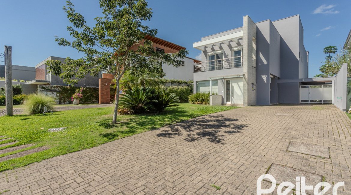 Casa em Condomínio à venda com 270m², 3 dormitórios, 2 suítes, 3 vagas, no bairro Terra Ville em PORTO ALEGRE