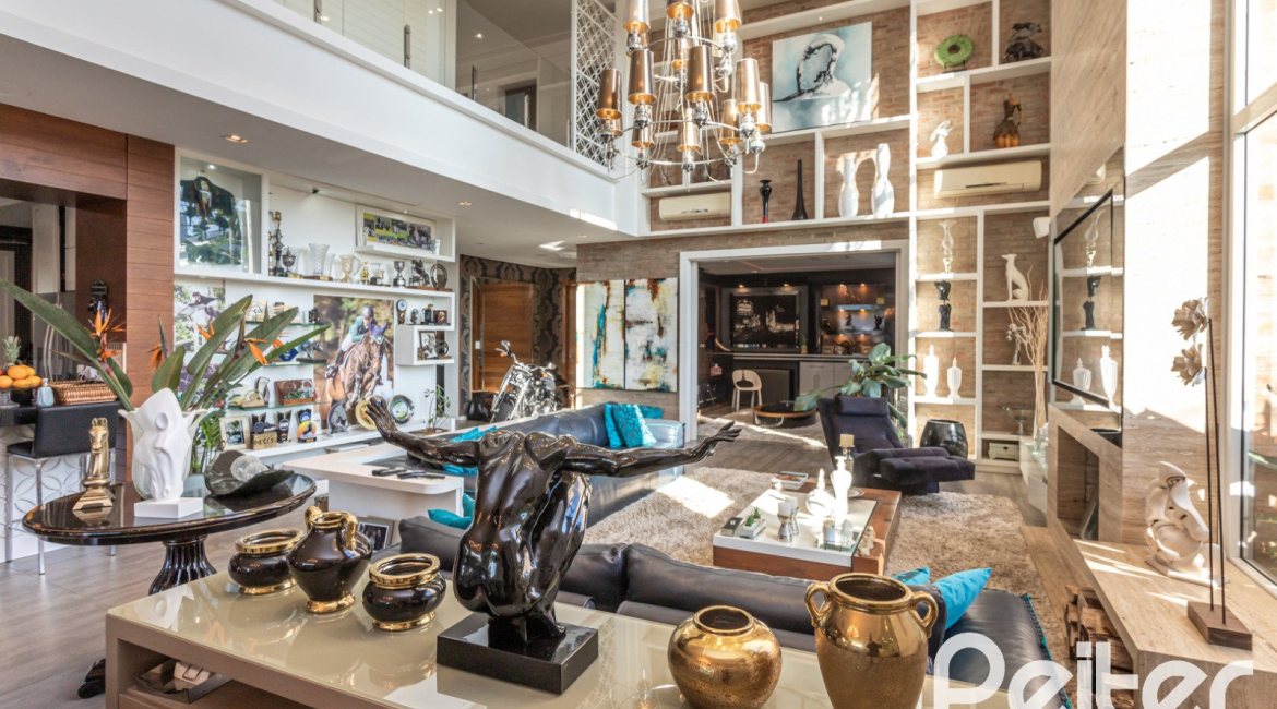 Casa em Condomínio à venda com 510m², 4 dormitórios, 4 suítes, 6 vagas, no bairro Terra Ville em PORTO ALEGRE