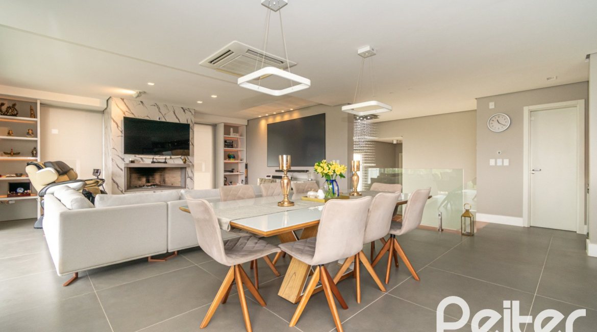 Casa em Condomínio à venda com 295m², 3 dormitórios, 3 suítes, 4 vagas, no bairro Alphaville em PORTO ALEGRE