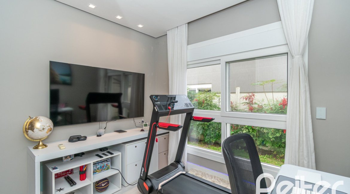 Casa em Condomínio à venda com 295m², 3 dormitórios, 3 suítes, 4 vagas, no bairro Alphaville em PORTO ALEGRE