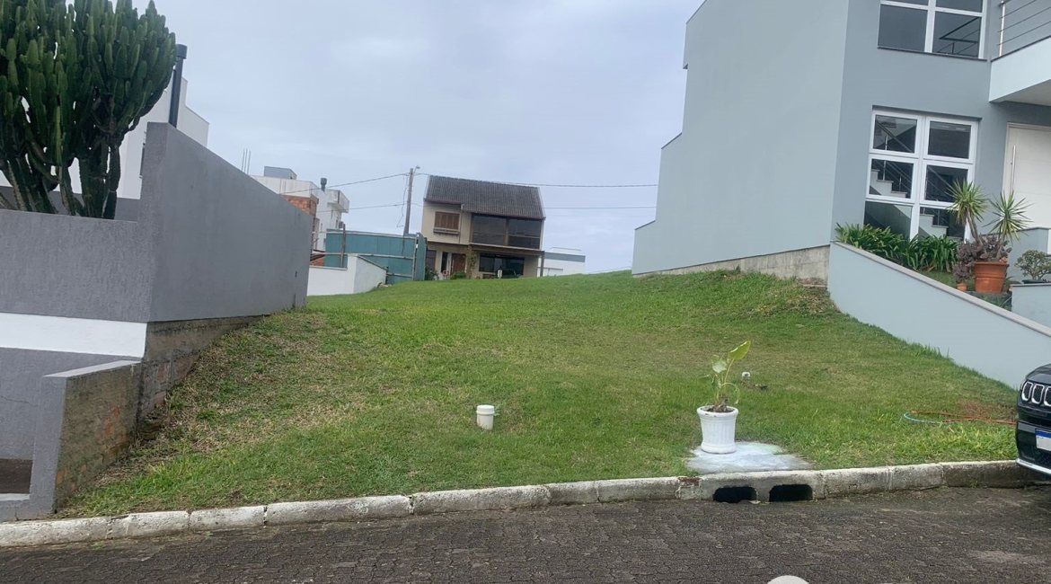 Terreno em condomínio à venda com 272m², no bairro Aberta dos Morros em Porto Alegre