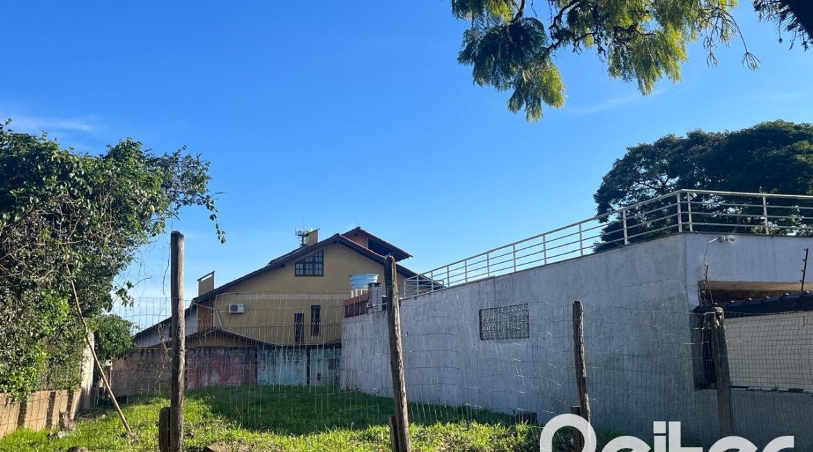 Terreno à venda com 300m², no bairro Nonoai em Porto Alegre