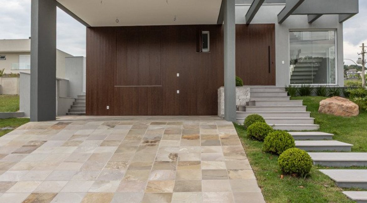 Casa em Condomínio à venda com 331m², 3 dormitórios, 3 suítes, 2 vagas, no bairro Alphaville em PORTO ALEGRE