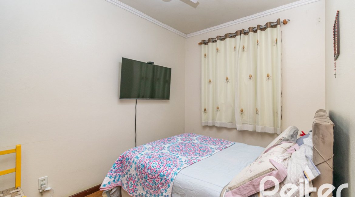 Apartamento à venda com 80m², 3 dormitórios, no bairro Nonoai em Porto Alegre