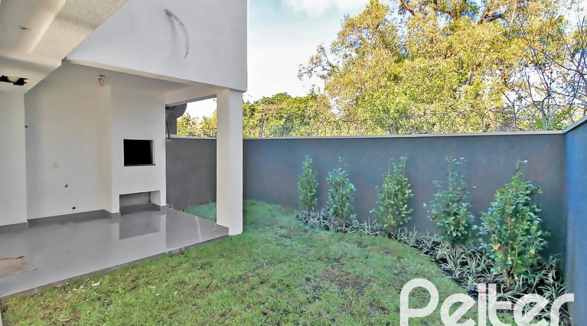 Casa em Condomínio à venda com 150m², 3 dormitórios, 3 suítes, 2 vagas, no bairro Ipanema em Porto Alegre