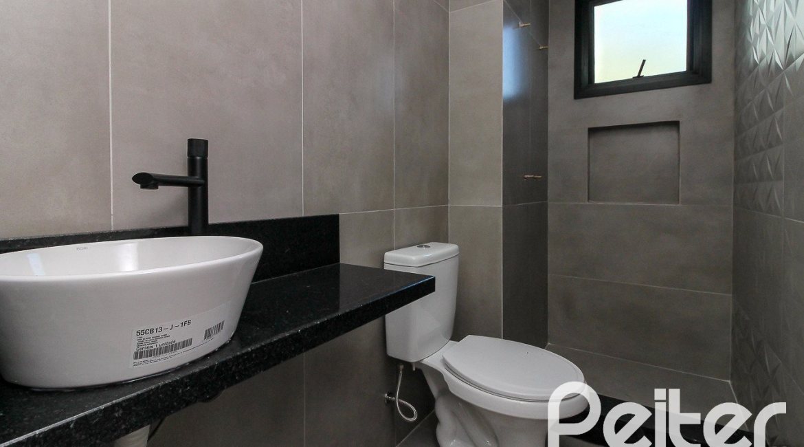 Casa em Condomínio à venda com 150m², 3 dormitórios, 3 suítes, 2 vagas, no bairro Ipanema em Porto Alegre